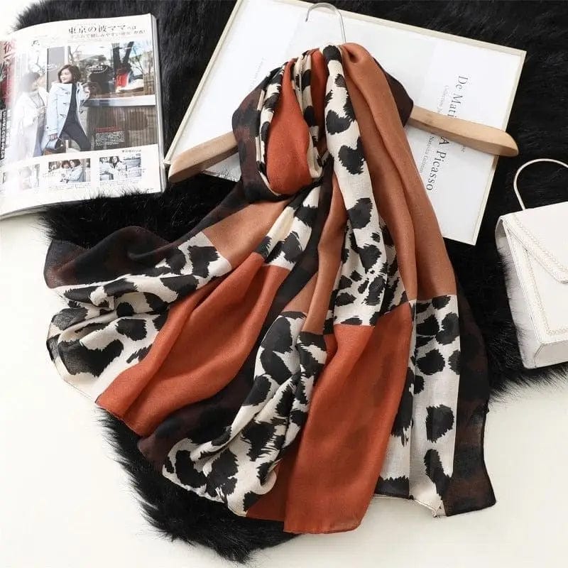 Leopard Clothing Écharpe Animal print shawl